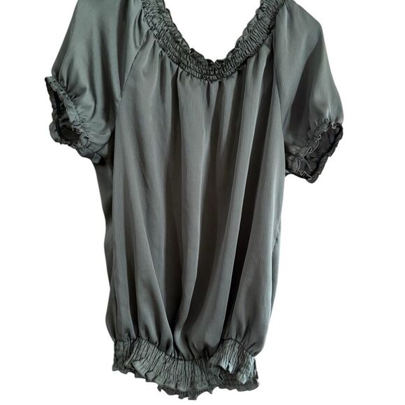 Cato Green Puff Sleeve Ruffled Blouse - Picture 4 of 9
